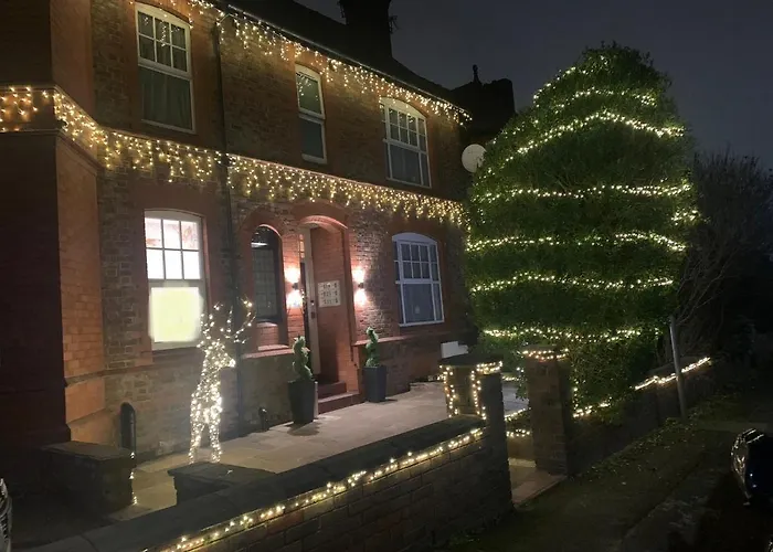 46 Ashfield Rd, Altrincham