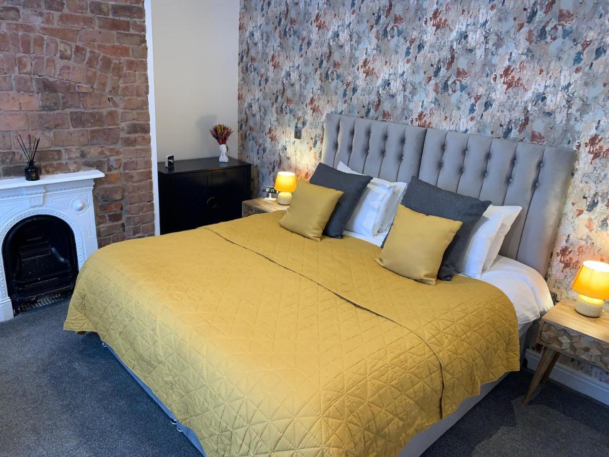46 Ashfield Rd, * Altrincham